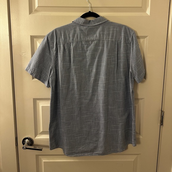 American Eagle Light Blue Striped Short Sleeve Button Down Shirt - Picture 2 of 3